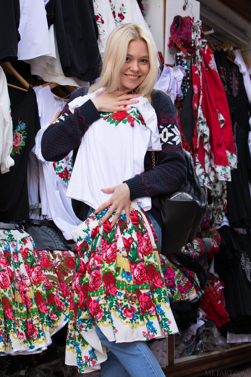 Александра, 21 год, 10 размер груди